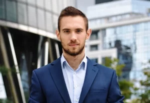 Невядомыя “лётчыкі”: у Гродне робяць джойсцікі для авіясімулятараў сусветнага ўзроўню Артур Гапонік. Фота: x.com/arturhaponik