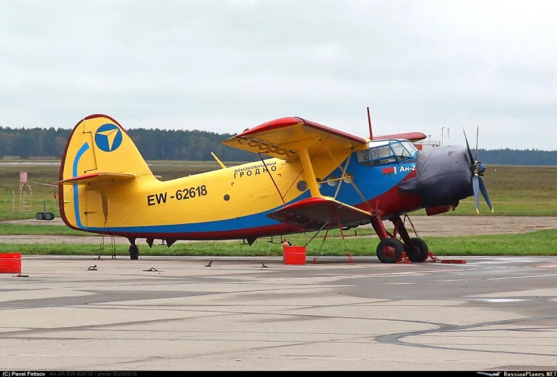 "Авіякампанія Гродна" прадае з аўкцыёну пяць самалётаў і рухавік Мадэль самалёта EW-62618 - менавіта такі самалёт прадае авіякампанія Гродна