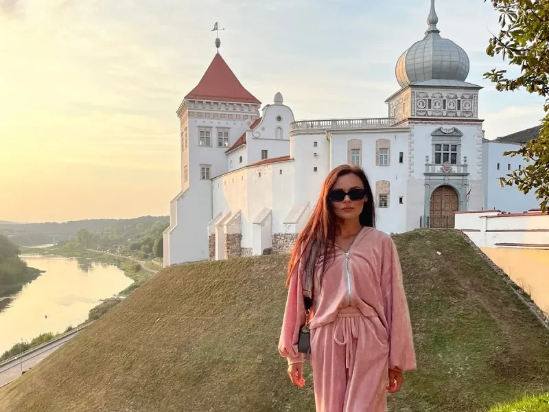 Выпускніца гродзенскага меда і дзіцячы рэаніматолаг любіць Гродна і хоча спальваць яўрэяў у печах доктарка Алеся Белавус