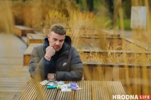 У Гродне дзяўчына купіла клубніцы ў шакаладзе, а атрымала - у цвілі Блогер Вадзім Ермашук (Vadimati)