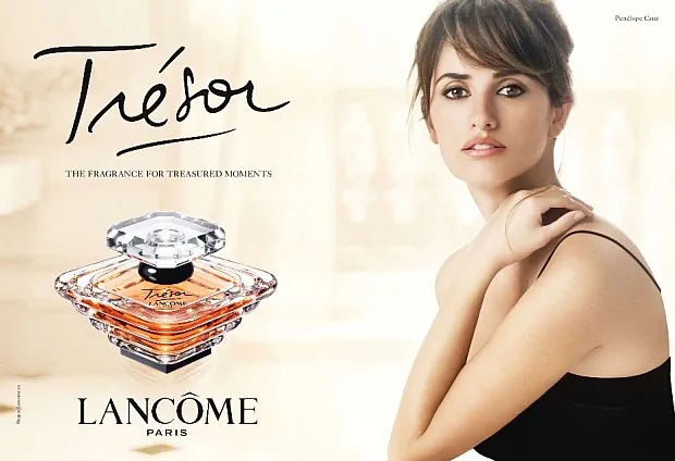 Пенелопа Круз в рекламной компании Lancome. Источник: nezdeluxe.pl