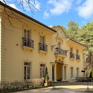 У гродзенскіх гатэлях амаль не засталося месцаў на травеньскія святы премия для Кронон парк отеля