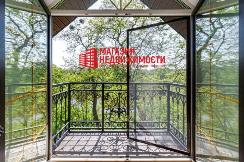 Від з балкона дома на 2-м Падольным завулку. Крыніца: shoprealty.by