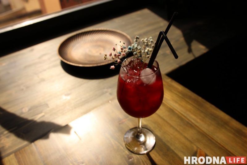 У Гродне апраўдалі падлетка, абвінавачанага ў распіванні алкаголю кактэль