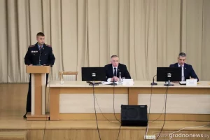 Чыноўнікі Гродзенскай вобласці змагаюцца з п'янствам на працы Чыноўнікі Гродзенскай вобласці змагаюцца з п'янствам на працы
