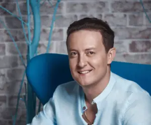 У Гродне выступіць расійскі акцёр з «Універа», які спачатку казаў пра мір, а потым падтрымаў вайну Станислав Ярушина