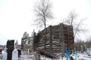 Спадчына, якая знікае. Пад Ваўкавыскам руйнуецца ўнікальная драўляная царква, і выратаваць яе, здаецца, не атрымаецца церковь деревянная