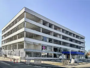 Реконструкция Дома быта в Гродно. Март 2026. Фото: Alex First, Unsplash