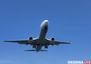 Польшча зноў закрые паветраную прастору на ўсходзе краіны. Абмежаванні не закрануць пасажырскія самалёты самолет в воздухе