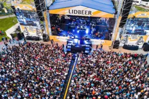 Лідчане прыдумалі яшчэ адзін спосаб зарабіць на LIDBEER — арганізавалі паркавальны бізнес